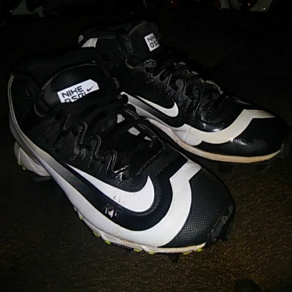 Nike BSBL Huarache Cleats Youth Size 3.5